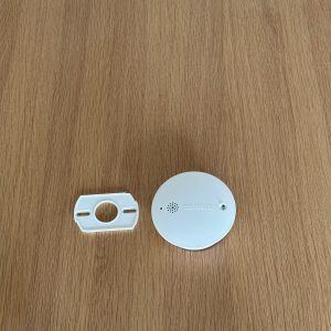 Røgalarm til 230V (fast strøm) med batteri/ beslag. kan sammenkobles